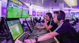 最新NBA历史三分榜单： 1、库里：4116 2、哈登：3222 3、雷阿伦：2973 4、利拉德：2804 5、汤普森：2729 6、詹姆斯：2561 7、米勒：2560 8、科沃尔：2450 9、乔治：2350 10、卡特：2290