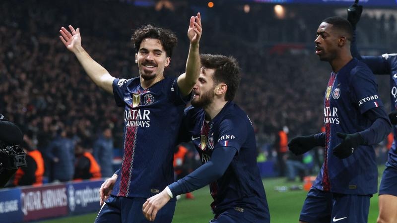 韩国记者：巴萨原本计划免签孙兴慜，但球员对加盟巴萨没兴趣